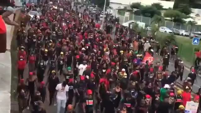 MASSIVE March In Guadeloupe Against Jab Mandates