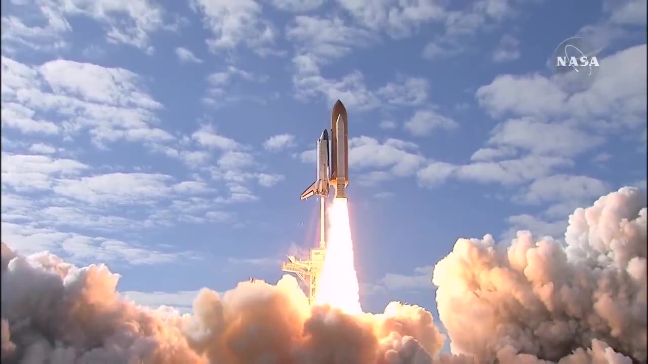 STS 129 LAUNCH