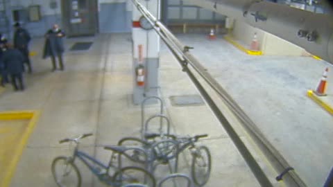 3134RHOBG2GarageEntrance_2021-01-06_19h00min03s363ms.mp4