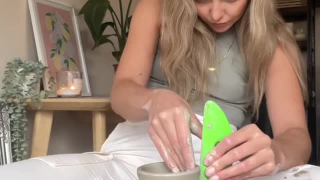 making a vase ft. all the pottery sounds #pottery #asmr #satisfying #handmadeceramics