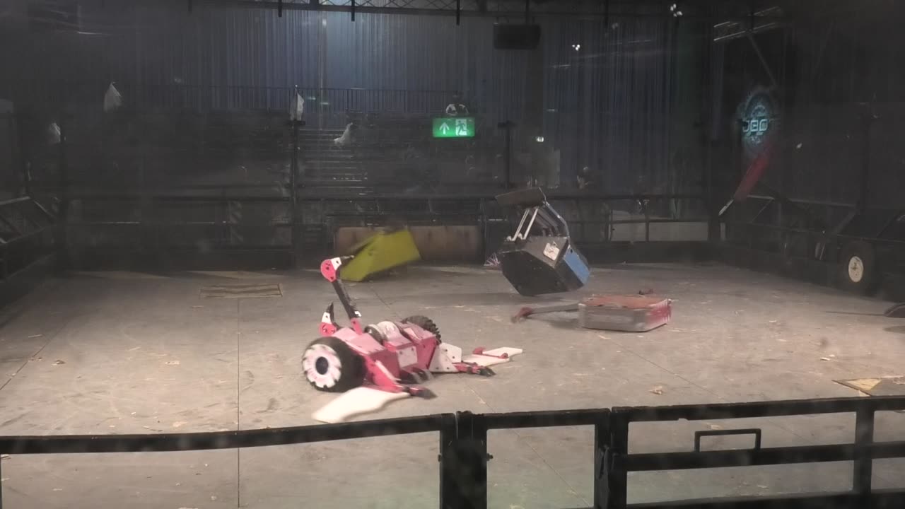 Robots Live K2 Crawley 2023: Audacious Vs 2 Headed Death Flamingo Vs Yoton Vs Iron Awe 5