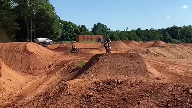 Same clips diff song #moto #dirtbike #whip #fyp #foryourpage