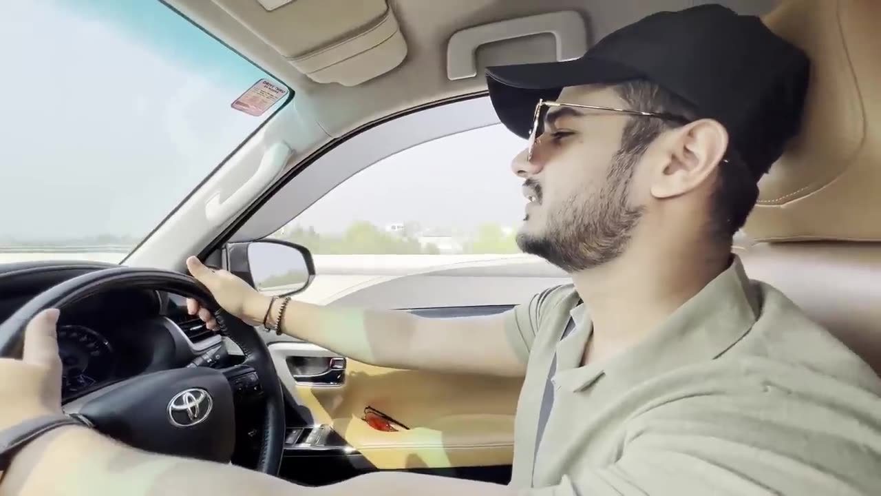 Car Accident Nuksaan Kam Lakin Zalalat Ziyada.