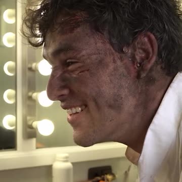 Fan de nuestros chicos 😜 ¡Continúa la guerra en #LaPromesa!