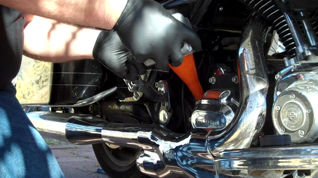 2010 Harley Roadglide oil change