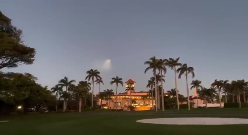 Another One of Those Weird Lights In The Sky Things Over Mar-A-Lago