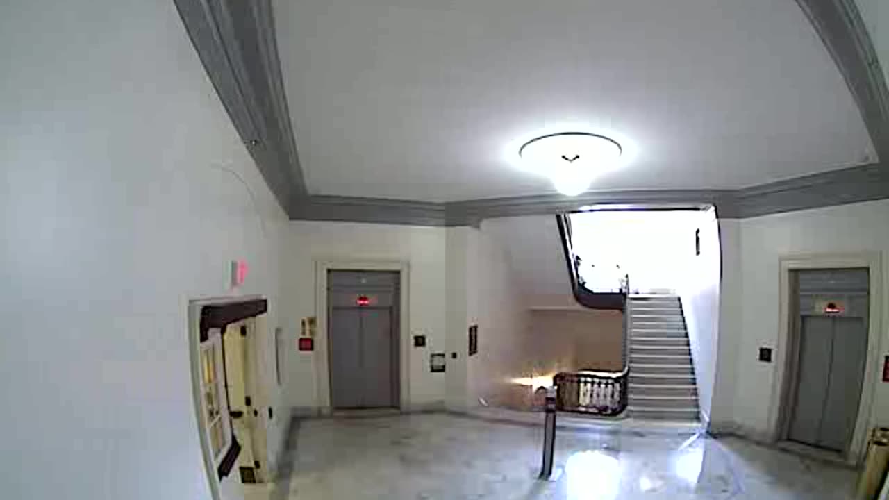 3485CHOB01Stair6_2021-01-06_13h00min04s957ms.mp4