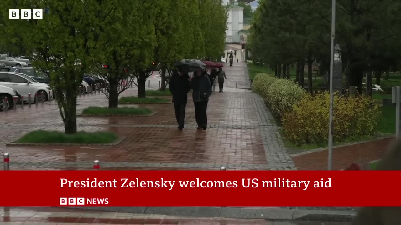 Ukraine's President Zelensky welcomes USmilitary aid | BBC News