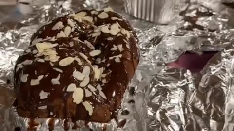 ASA SE USUCA NUTELA PE COZONACI