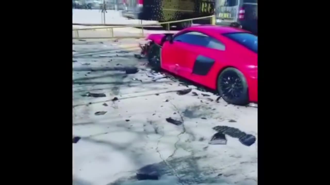 Hold my beer for a sec! XD [Car Fails]