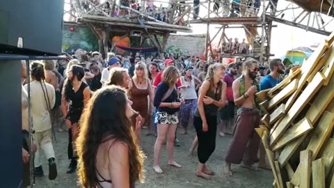 Freqs of Nature 2017 - Økapi Bass playground closing set