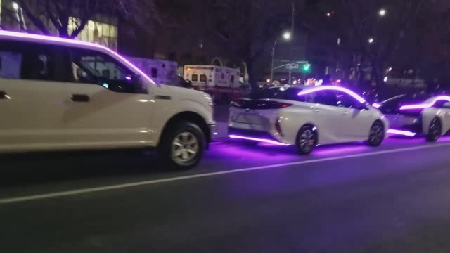 Cars Playing Music! Lyft
