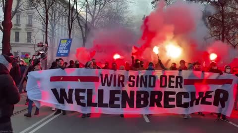 Vienna protesting against medical tyranny.