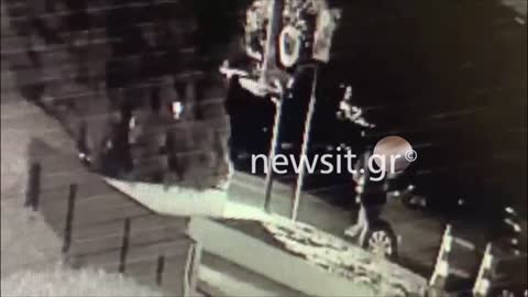 Δευτερόλεπτα πριν το δολοφονικό χτύπημα στη Νέα Σμύρνη