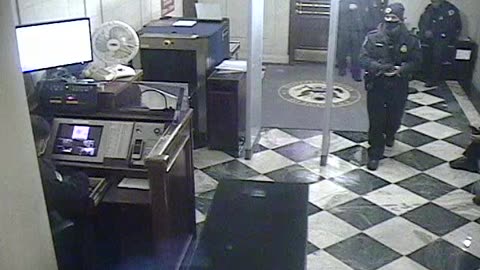 3207LHOBGRNJ-CStDoor_2021-01-06_20h00min02s553ms.mp4