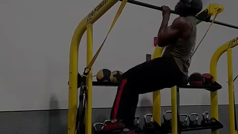 One Arm Pull Ups