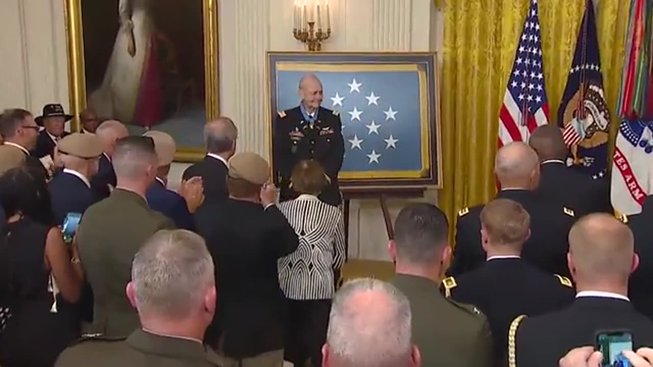 Biden abruptly walks out of the Medal of Honor ceremony, even before the closing benediction