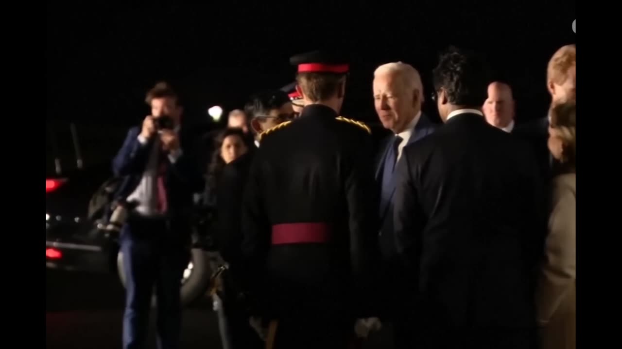 Prime minister Rishi Sunak welcomes US president Joe Biden in Belfast