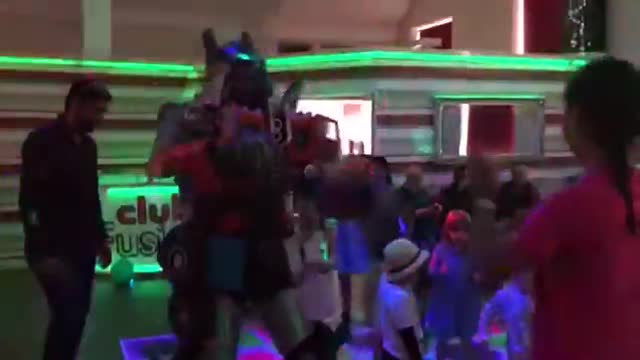 Optimus Prime Transformer Dancing Macarena