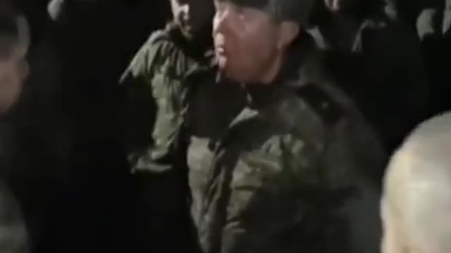 Mutinying Russian conscripts surround general and shout 'Shame on you'