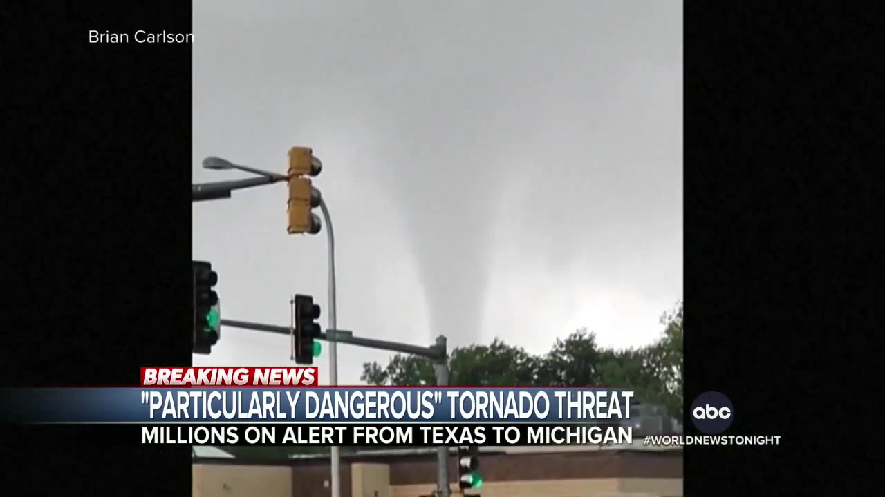 Tornadoes, severe storms hit Midwest