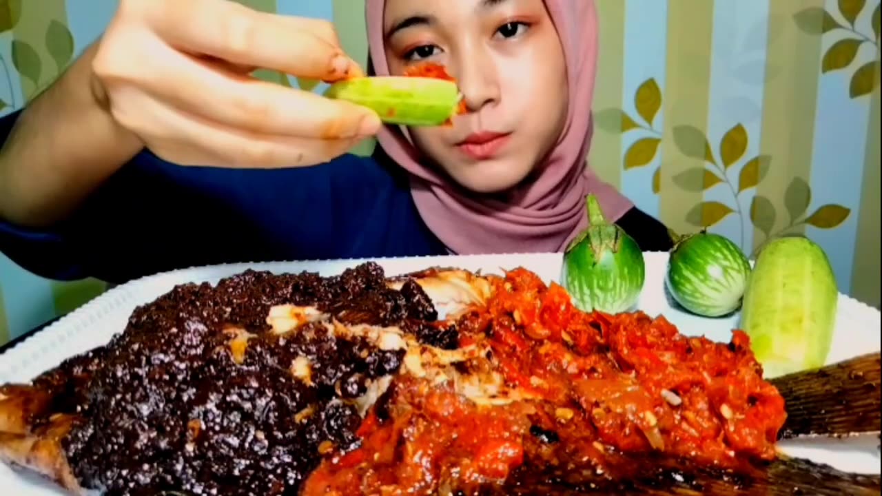 GRILLED GURAME WITH BLACK SAMBAL vs RED SAMBAL