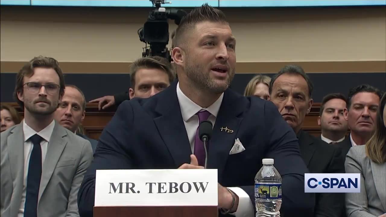 Tim Tebow, demands FBI prioritize rescuing exploited children instead of targeting Catholics