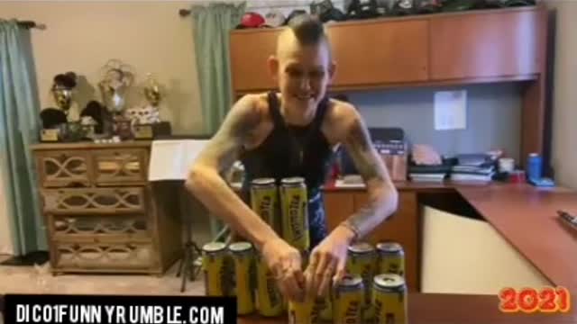 TWISTED TEA SMACK DOWN HAPPY NEW YEAR TWISTED TEA CHUG CHALLENGE | WOMAN VS FOOD