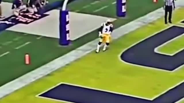 Odell was catching one handed kickoffs on the daily😭