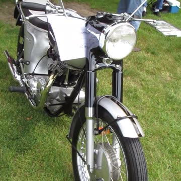 1965 Triumph Thunderbird