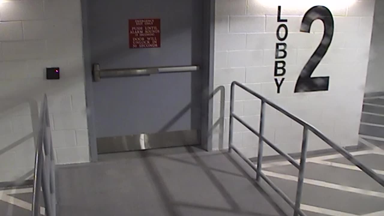 3003RHOBG1Lobby2ECB_2021-01-06_08h20min02s410ms