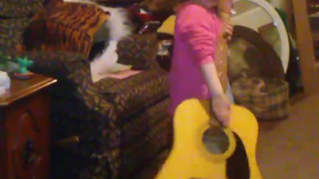 3 Year Old Neice Guitar Picker