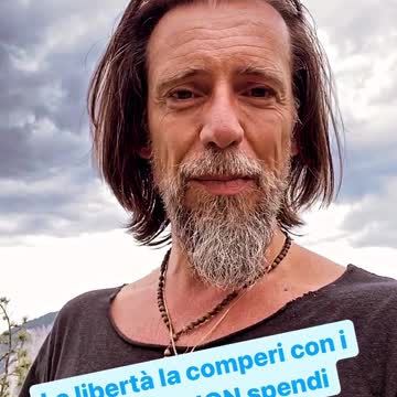 LA LIBERTA' LA COMPERI CON I SOLDI CHE NON SPENDI .