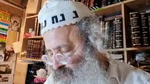 איתמר ידים שאין מוכיחות אביי אמר הוויין ידים ורבא אמר לא הוויין ידים - שיר נ נח מסכת נדרים דף ה