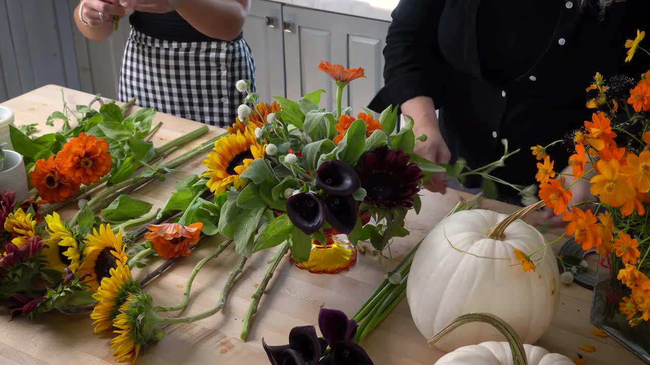 Transitional Flower Arranging: Halloween to Fall