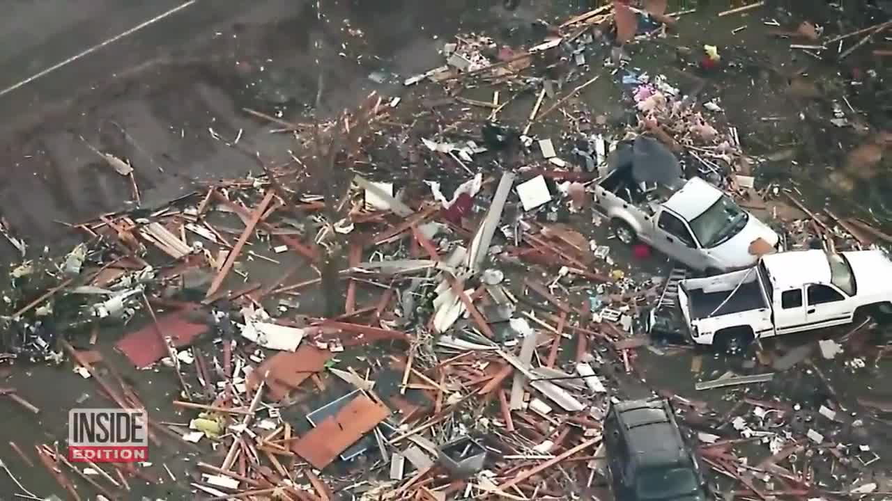 Man Proposes to Girlfriend After Losing Ring During Tornado