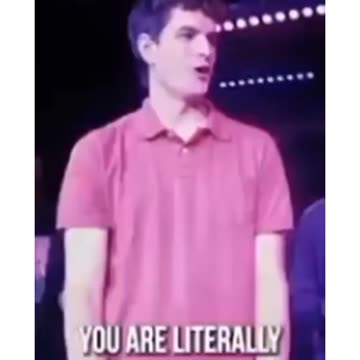 White Man Completely Destroy Short black man in Battle Rap