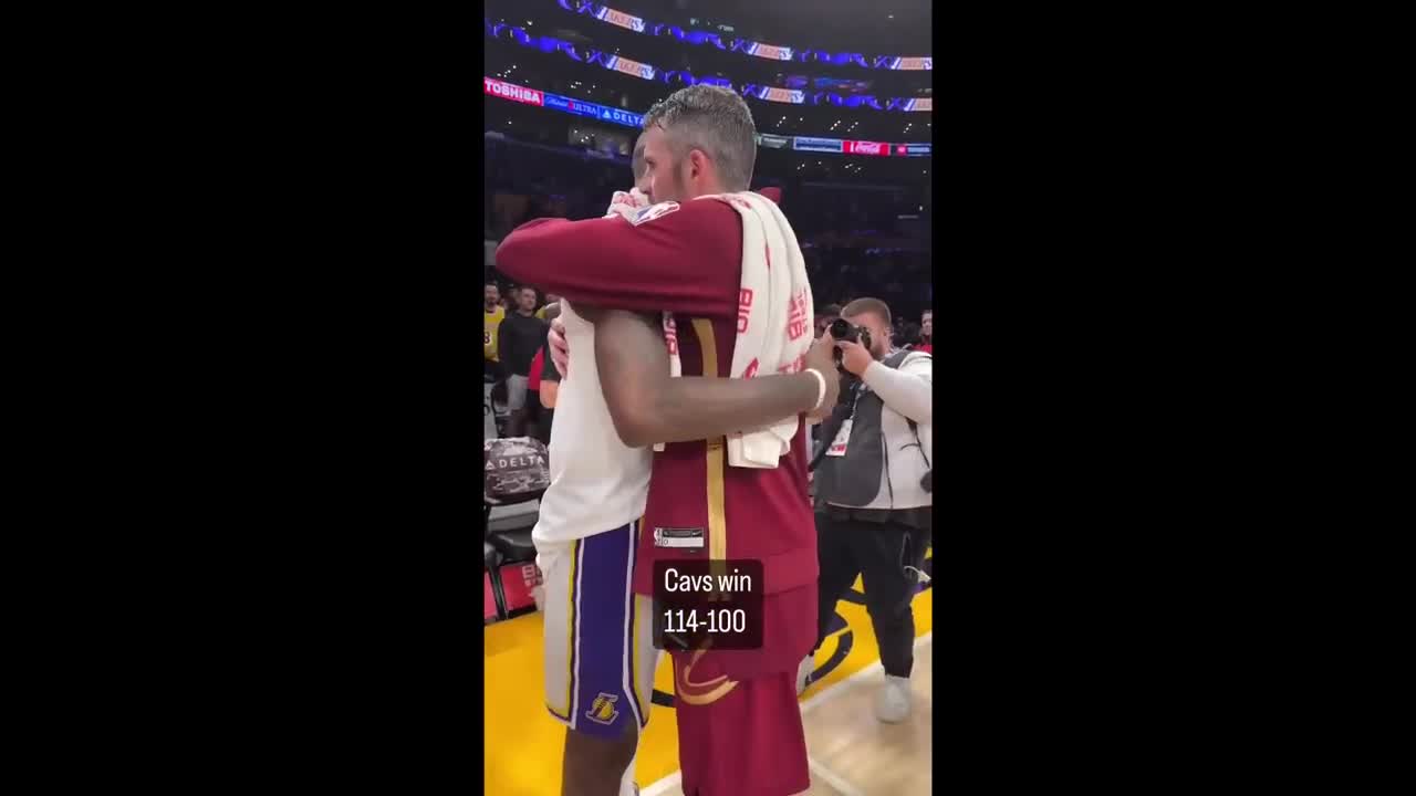 This Happened In Cavs Locker Room After Beating Lakers... (8 Game Wins Streak)