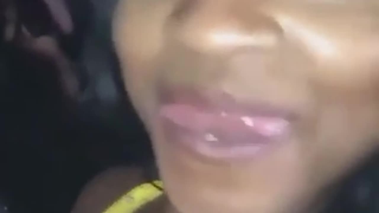 Snake Lady DEEP THROATS A LIVE 🐍