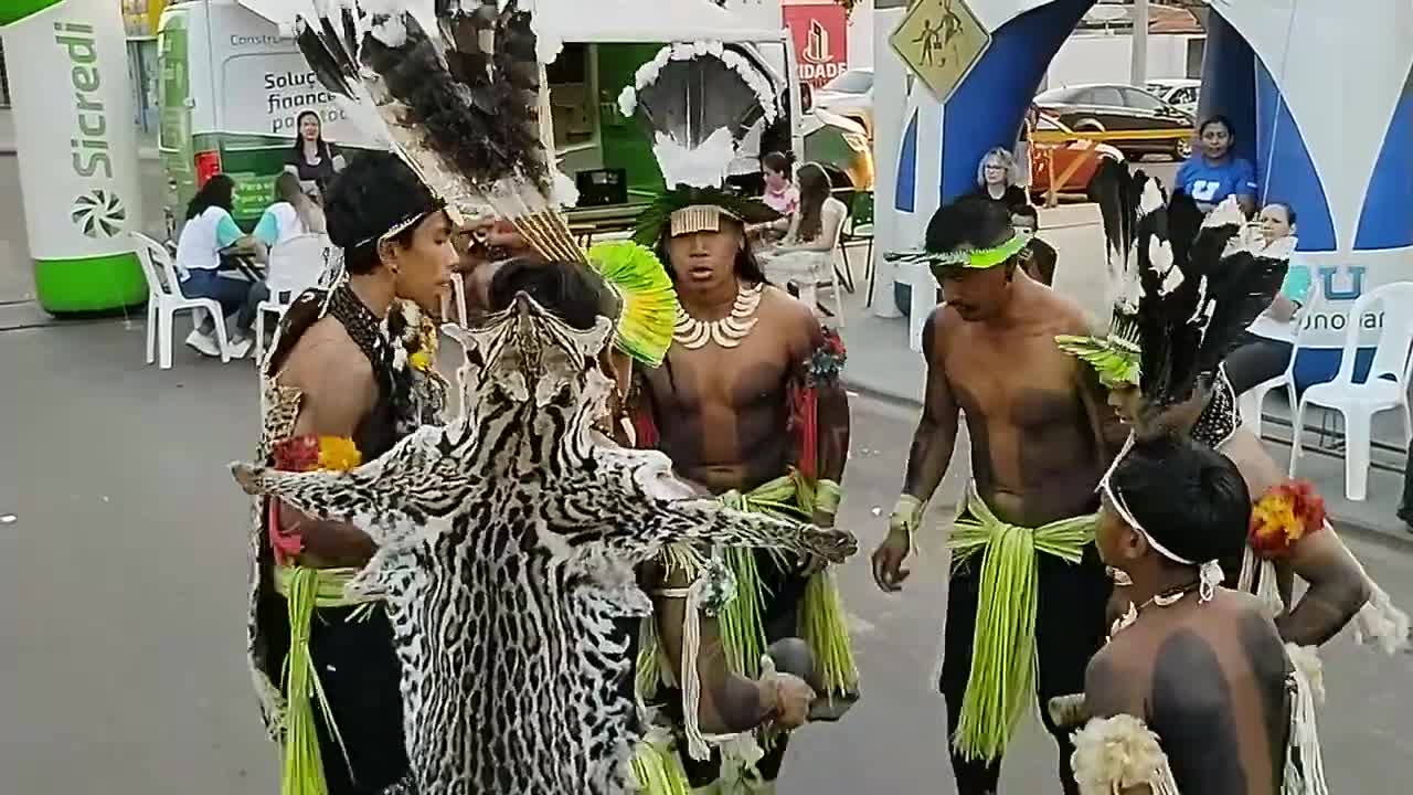 Dança indígena no Brasil - Mato Grosso