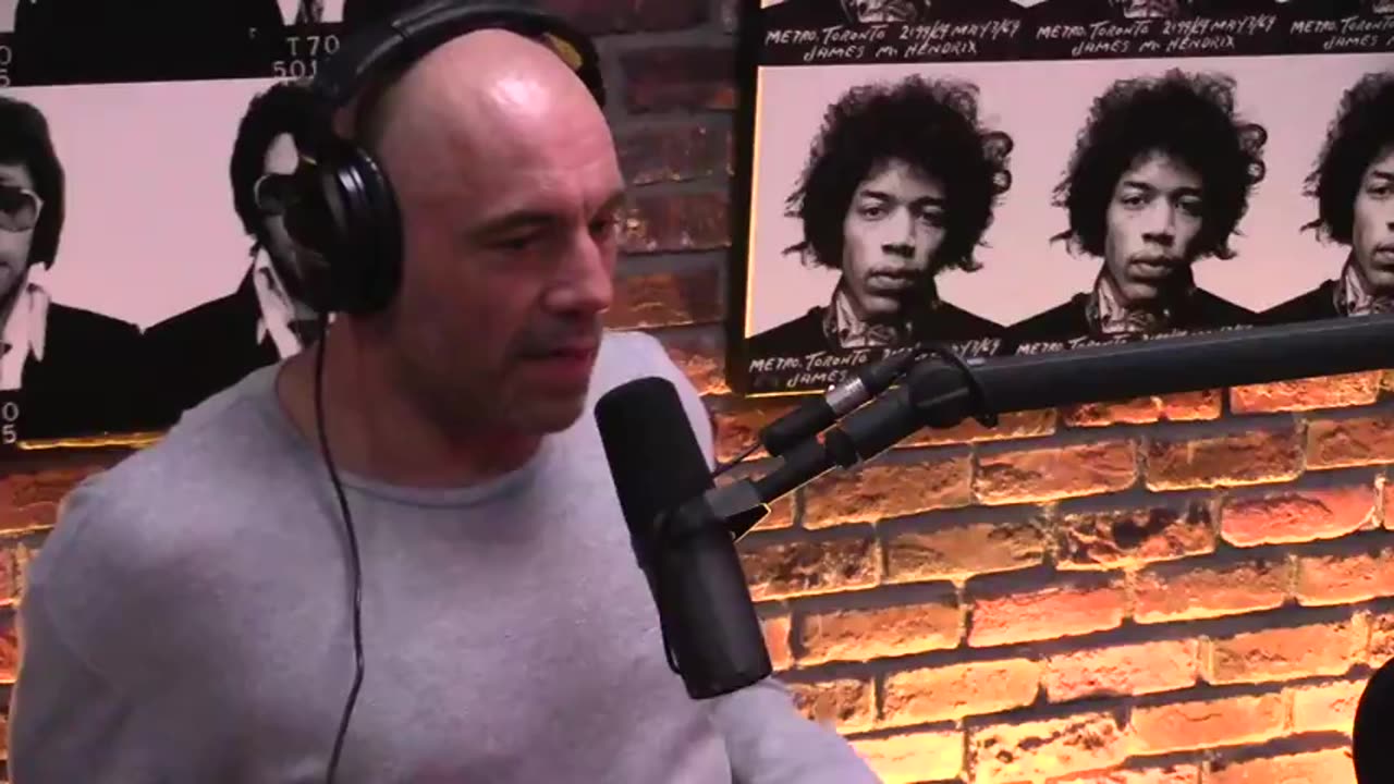 (WATCH NOW) JOE ROGAN EXPERIENCE EP. #911 WITH ALEX JONES PIZZAGATE CLINTON CHILD TRAFFICKING