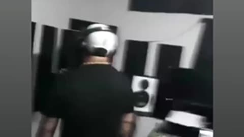 BIG PERRO IN MIAMI STUDIO