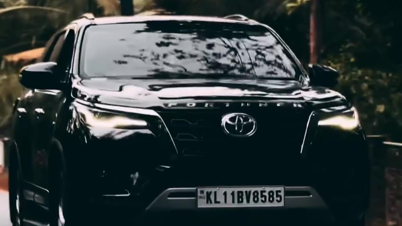 Fortuner car with Black body