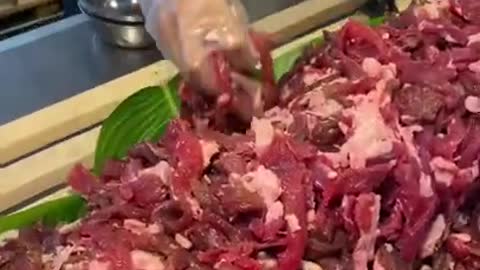 DEEP-FRIED BEEF _ Thai Street Food _shorts-0Hmc4m3ja6k