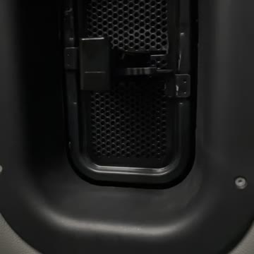 Side vents for the bunk area.