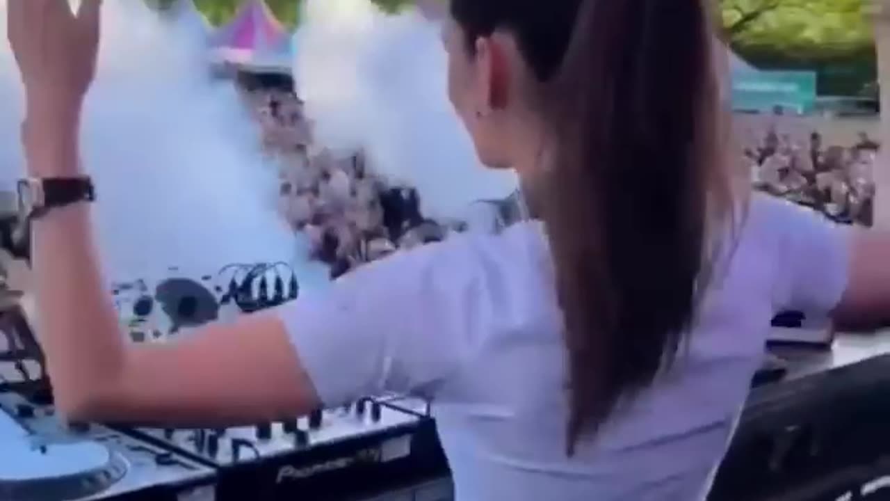 Disco dance full enjoy music mere tune Mari entry