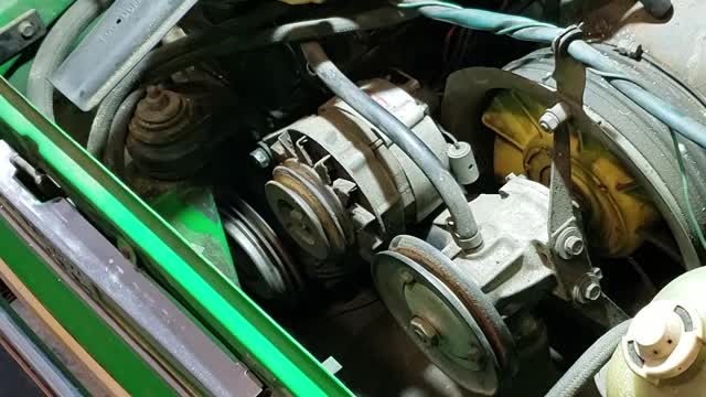 Fiat 850 Spider rejuvenation - Vid #2 - First cranking with starter