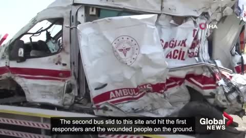 2 bus crashes in Turkey kill at least 31 people at sites of earlier car collisions