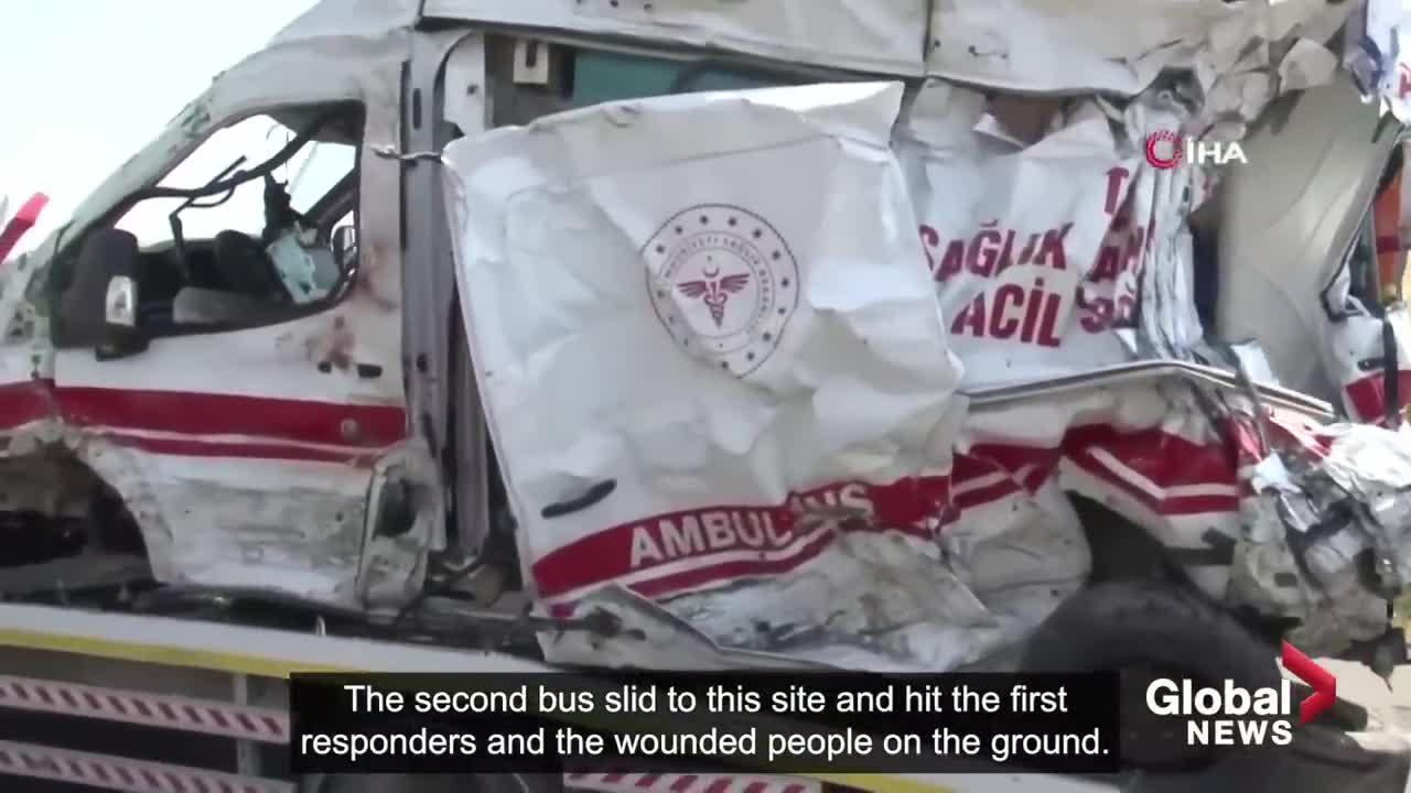 2 bus crashes in Turkey kill at least 31 people at sites of earlier car collisions