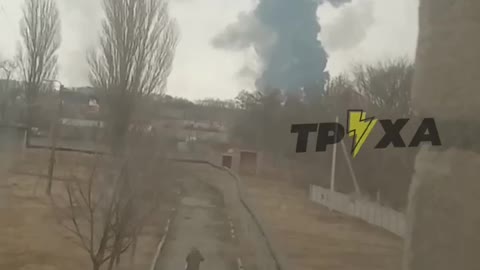 Επίθεση με πύραυλο κρουζ Kalibr της Ρωσίας σε ουκρανική αεροπορική βάση 6-3-2022_2